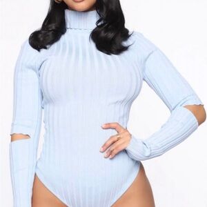 Fashion Nova Light Blue Ribbed Turtleneck Cutout Sleeve Bodysuit